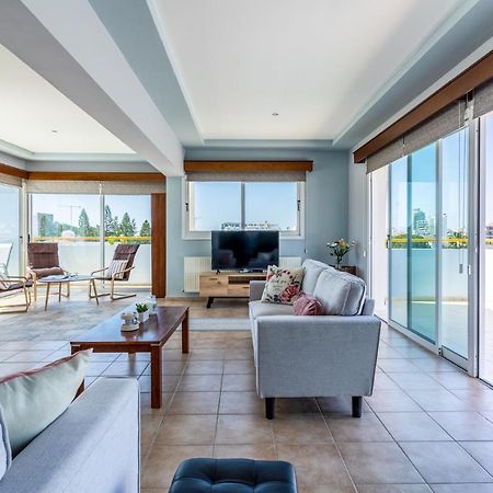 Melograno 3-Br Apt W/ Terrace In Larnaca Zewnętrze zdjęcie