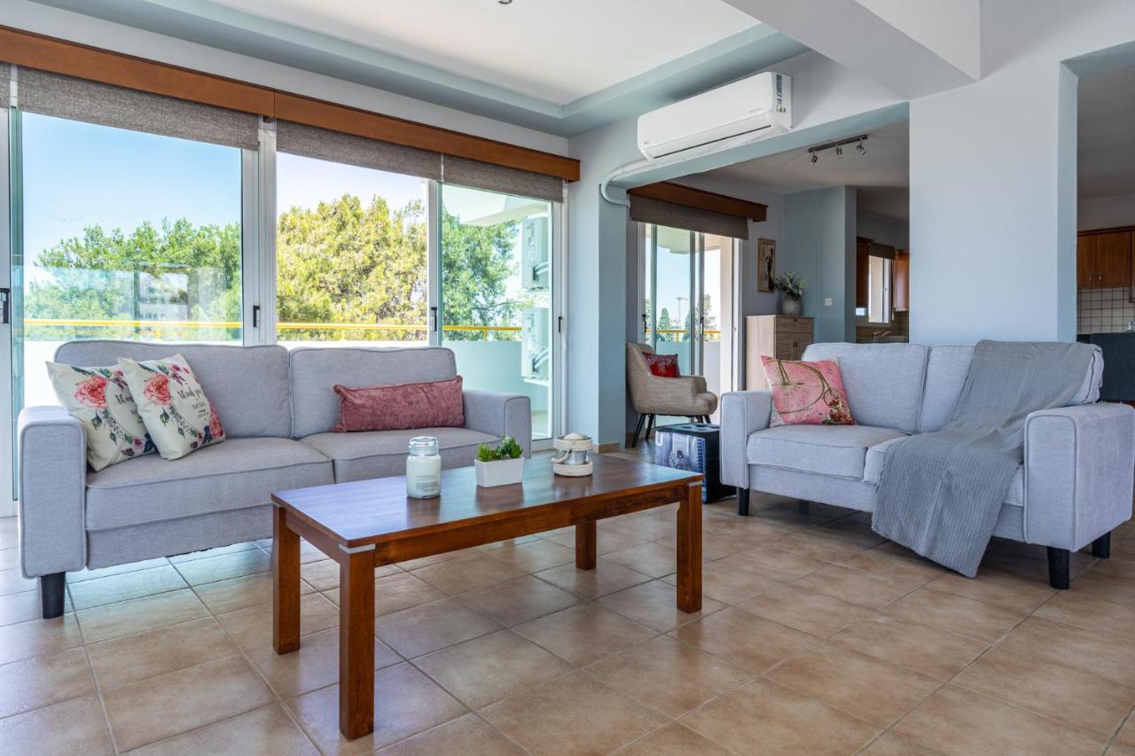 Melograno 3-Br Apt W/ Terrace In Larnaca Zewnętrze zdjęcie