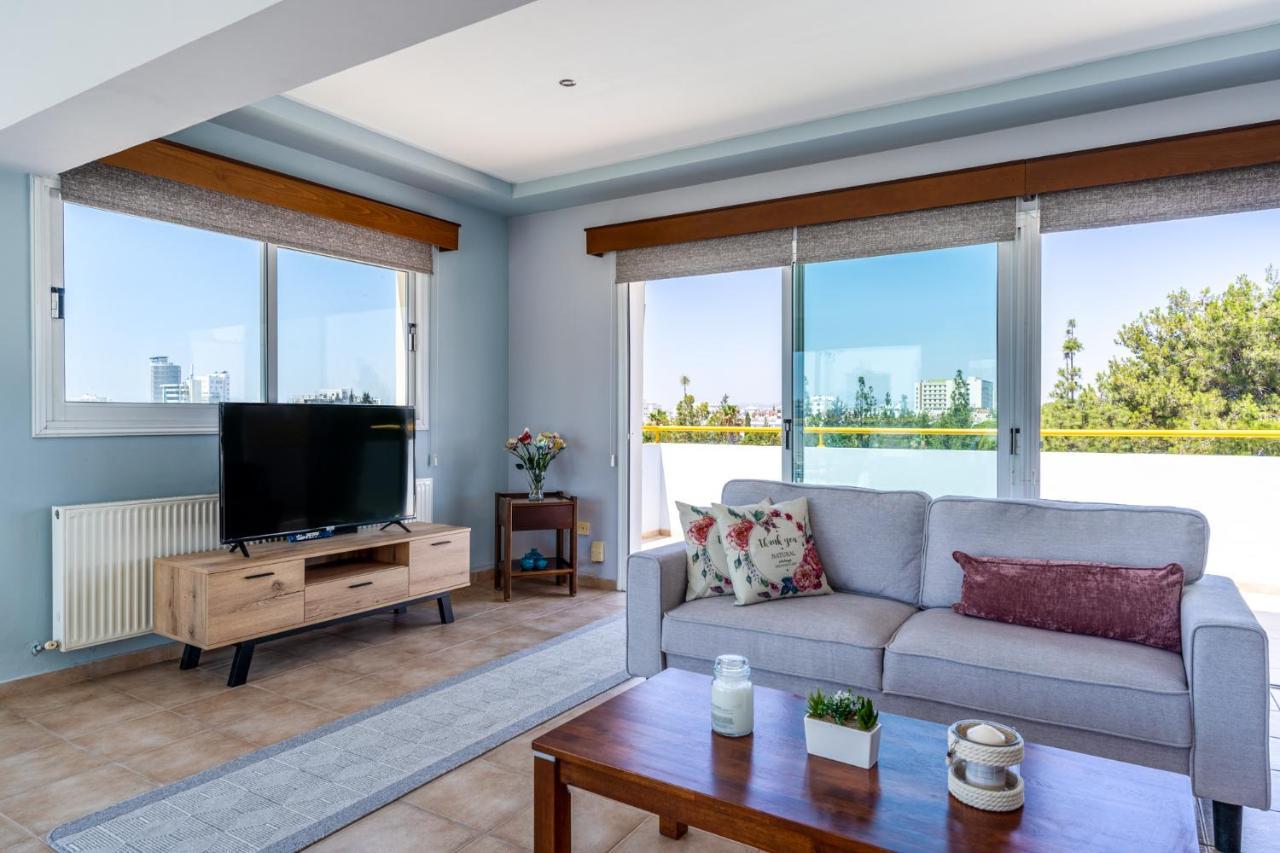 Melograno 3-Br Apt W/ Terrace In Larnaca Zewnętrze zdjęcie