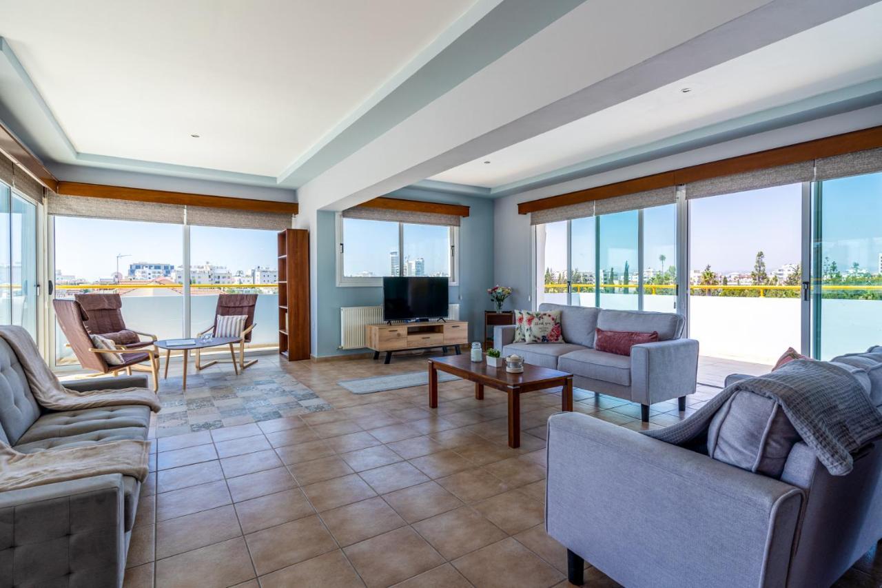 Melograno 3-Br Apt W/ Terrace In Larnaca Zewnętrze zdjęcie