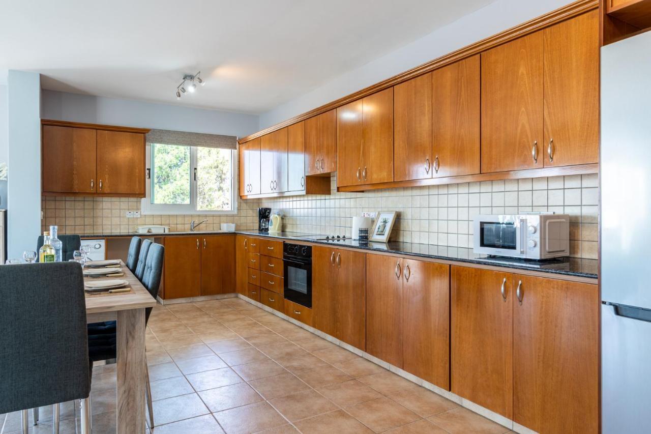 Melograno 3-Br Apt W/ Terrace In Larnaca Zewnętrze zdjęcie